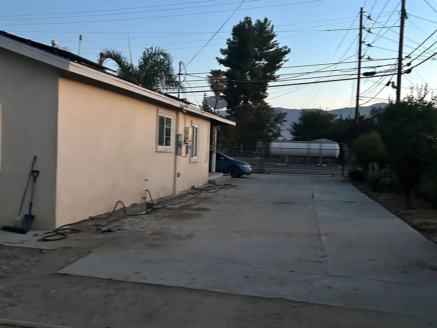 3 bed, 1050 sqft, $2,800 — Photo 3