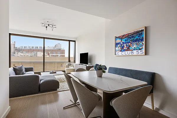 Living room, photo 1