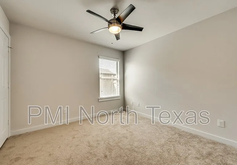 616 N 6th St — Photo 10