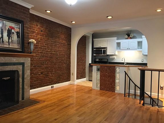 4th image of 44-69 23rd St