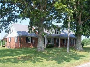 820 Brimstone Creek Rd, Moss, TN 38575