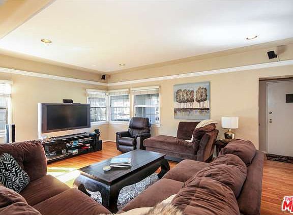4th image of 3956 Welland Ave