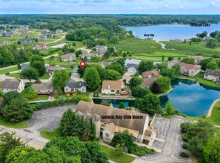 28629 Sandpiper Trl, Waterford, WI 53185