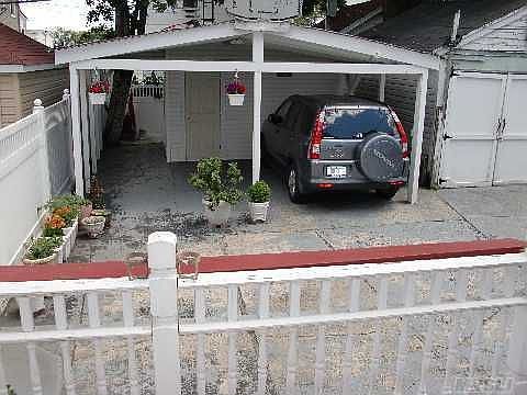 5th image of 103-09 126th St