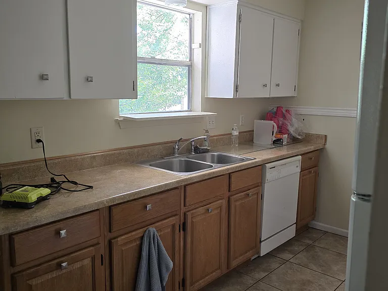 14502 Angora St — Photo 8