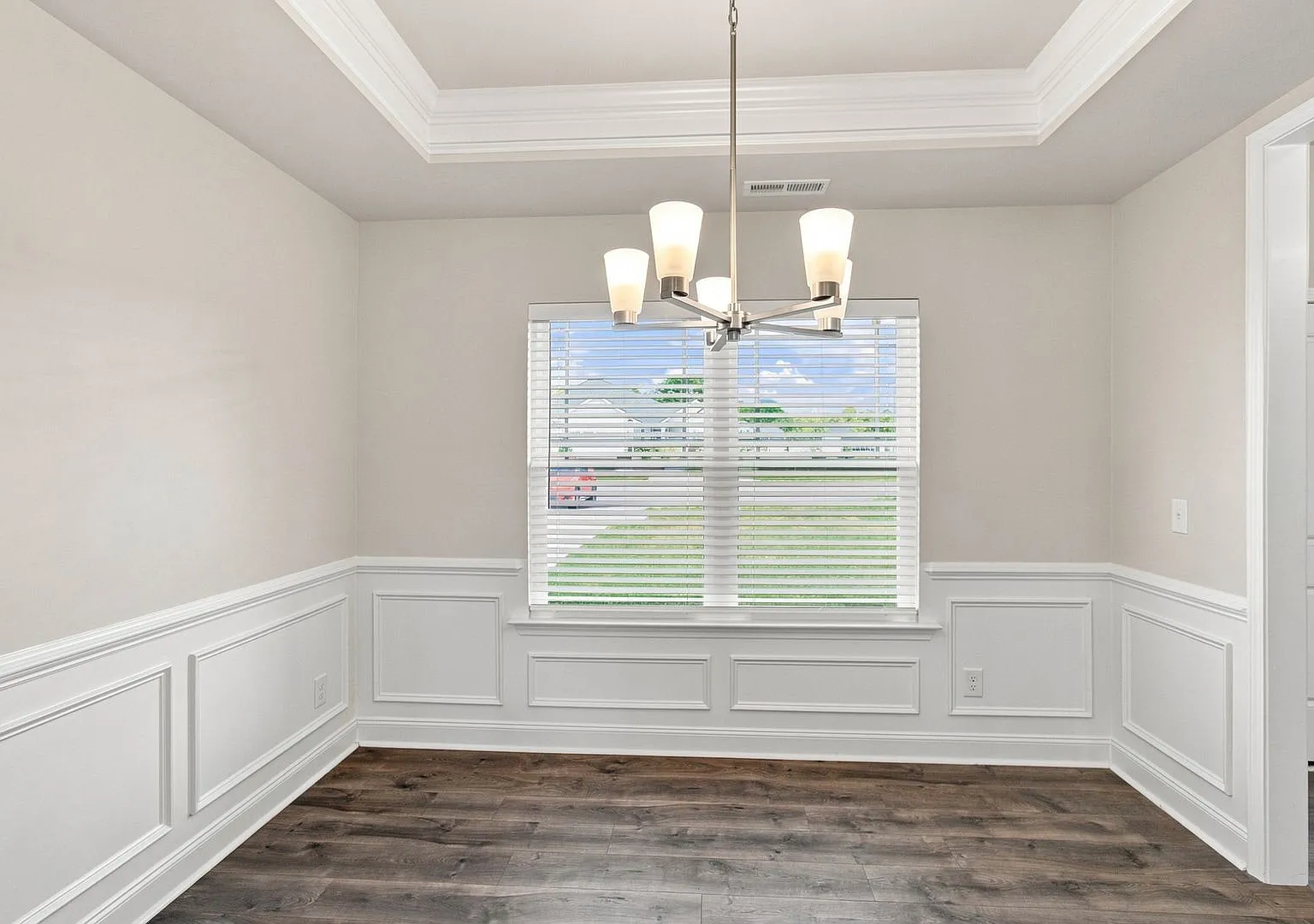 110 Isleworth Court | Spacious 4 Bedroom, 3.5 Bath Home with Office & Loft — Photo 3