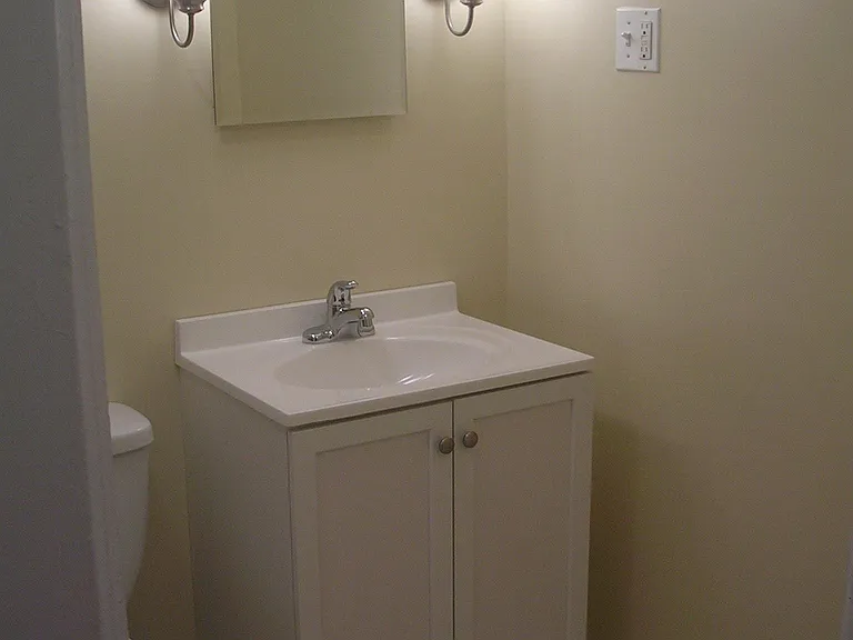 366 Madison Ave #BASEMENT — Photo 11