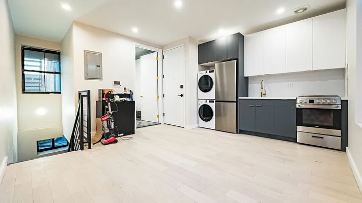 Rented by Jankos Group LLC | media 1