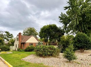 425 Kinnickinnic St, Prescott, WI 54021