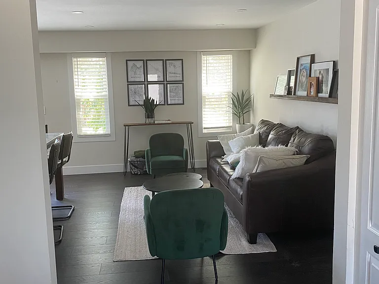 1120 Crimson Ct — Photo 3