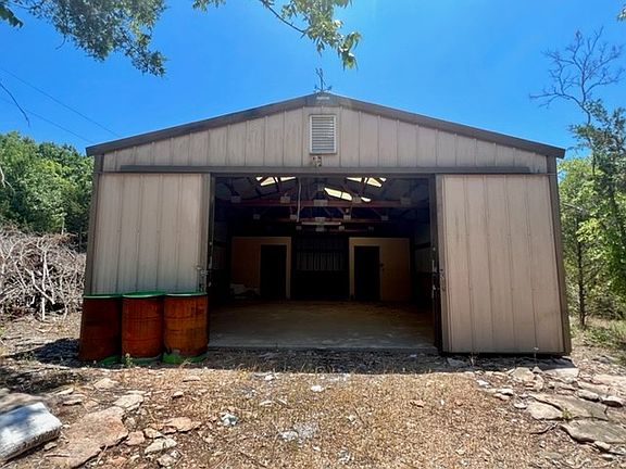 2nd image of 2502 County Road 220