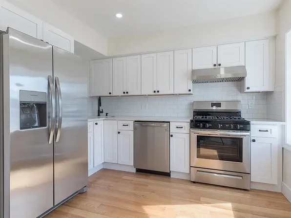 45 Wenlock Rd, Dorchester, MA 02122