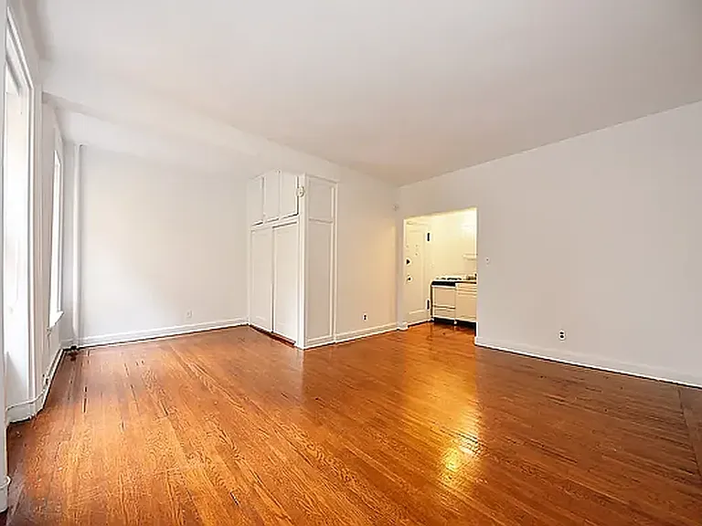 54 W 12th St #3F — Photo 5