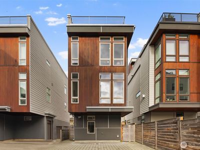 2416 A NW 61st Street, Seattle, WA, 98107