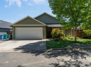 1743 SW Misty Meadows Way, Grants Pass, OR 97527