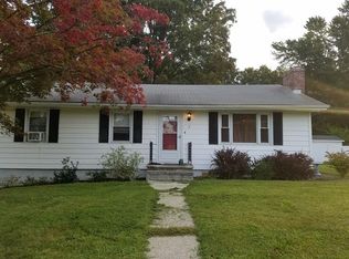 3 Bigert Dr, New Hampton, NY 10958