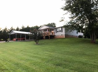 113 Pebblestone Ct, King, NC 27021