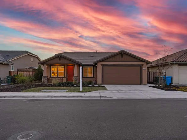 2914 Kings Way, Hollister, CA 95023