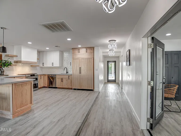 8349 E Columbus Ave — Photo 32