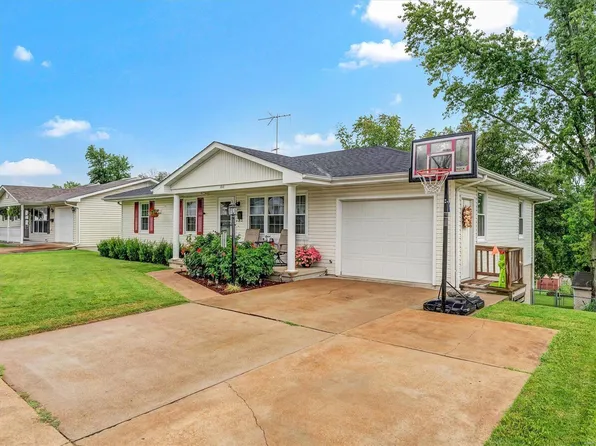 810 W 9th St, Washington, MO 63090