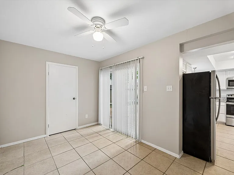 2 Goldthread Ct — Photo 8