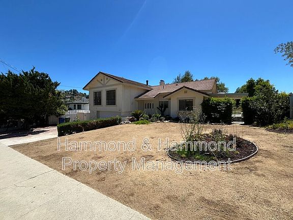 3rd image of 4527 Stark Ave