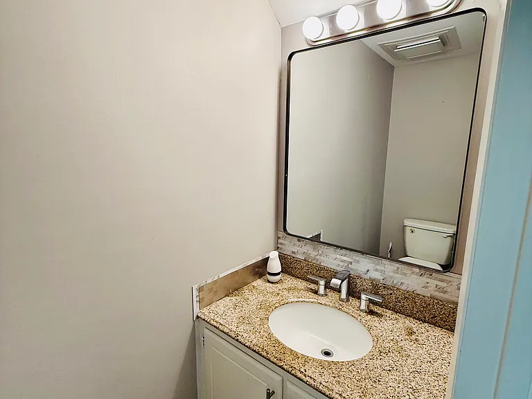 1471 Turkey Ridge Rd #B — Photo 6