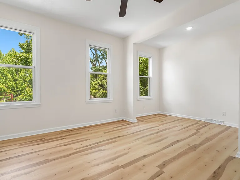 2116 Perrysville Ave — Photo 17