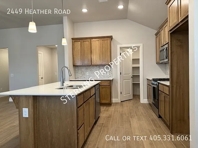 2449 Heather Rd — Photo 16