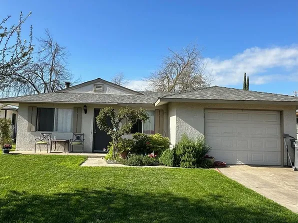 308 Washington Ct, Madera, CA 93638