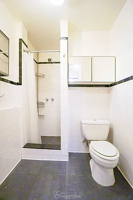 Rented by City Connections Realty | media 20