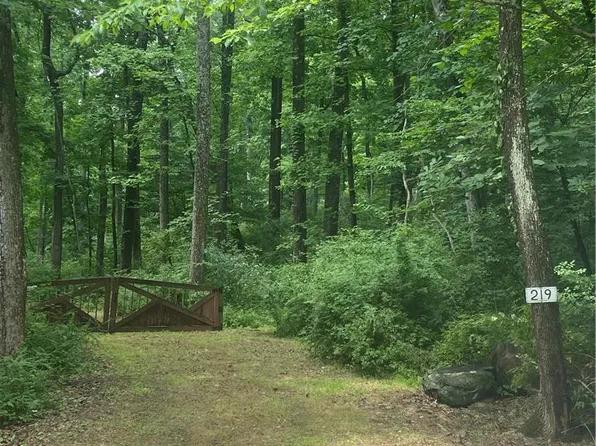 219 Boulder Dr, Mount Bethel, PA 18343