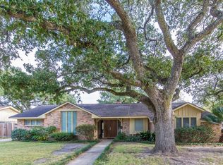 2022 Willow Wisp Dr, Seabrook, TX 77586