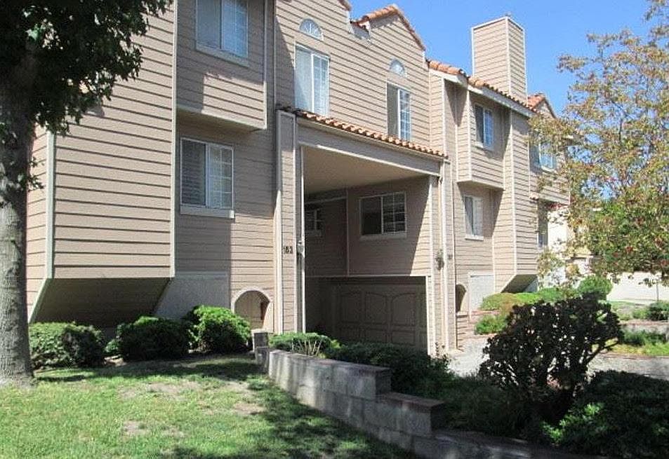 1st image of 153 Diamond St APT E