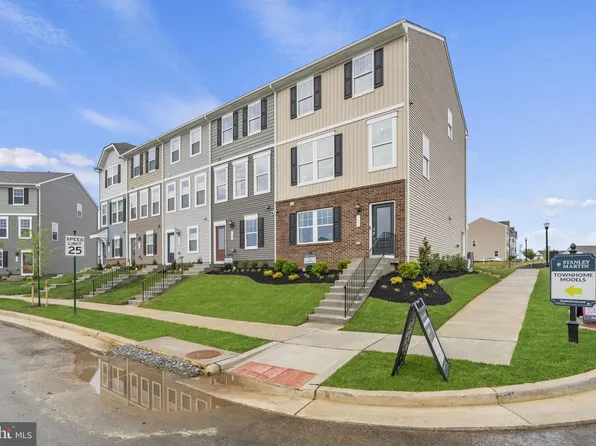 218 Coolidge Ave, Ranson, WV 25438