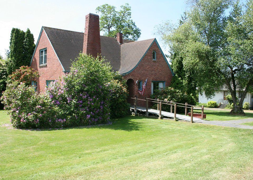 1st image of 8126 Cedarhome Dr