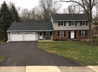 8 Deerpath Rd, Chalfont, PA 18914