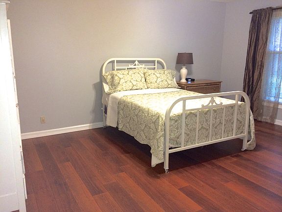 4th image of 1205 Bristol Dr APT 19