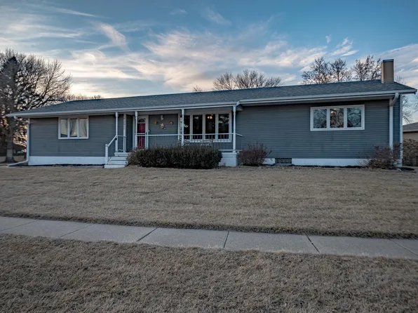 2011 Roundtable Rd, Sergeant Bluff, IA 51054