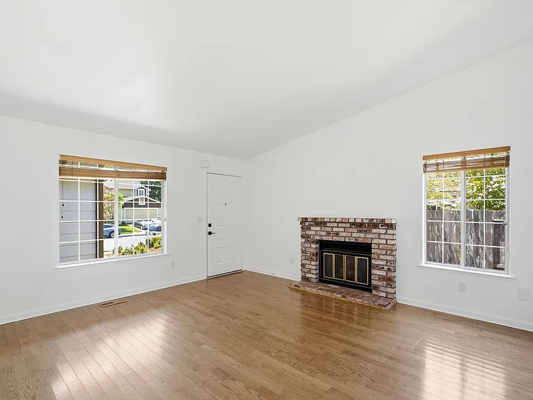 1775 Northstar Dr — Photo 7