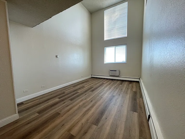 8915 Corona St — Photo 16