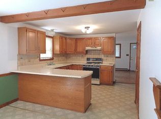 68 Epping St, Lowell, MA 01852