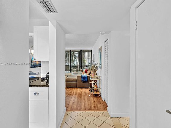 5th image of 20500 W Country Club Dr APT 106