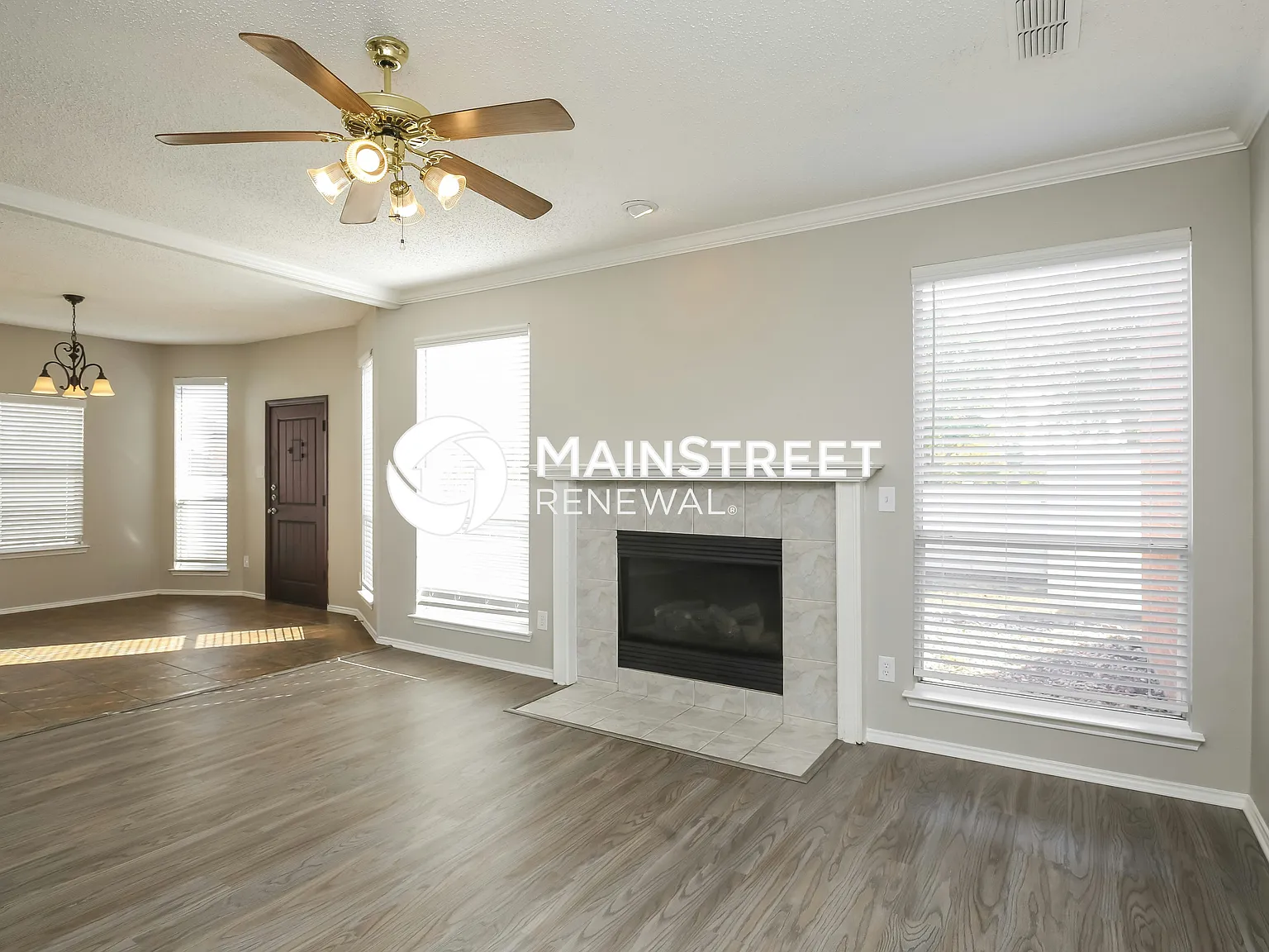 304 Emery Oak Ct — Photo 3