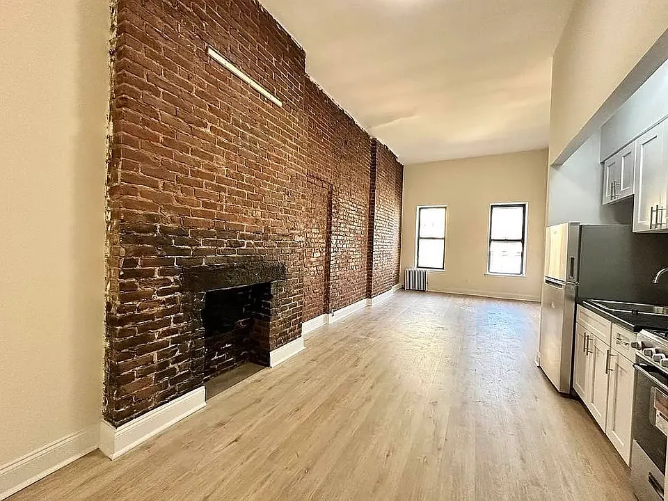 145 Sullivan St #4T