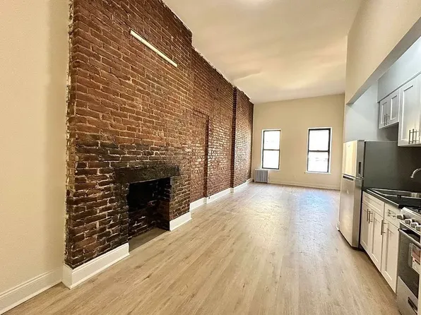 145 Sullivan St #4T, New York, NY 10012