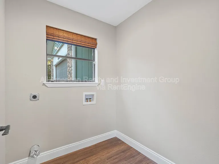 1315 Grandview Dr — Photo 11