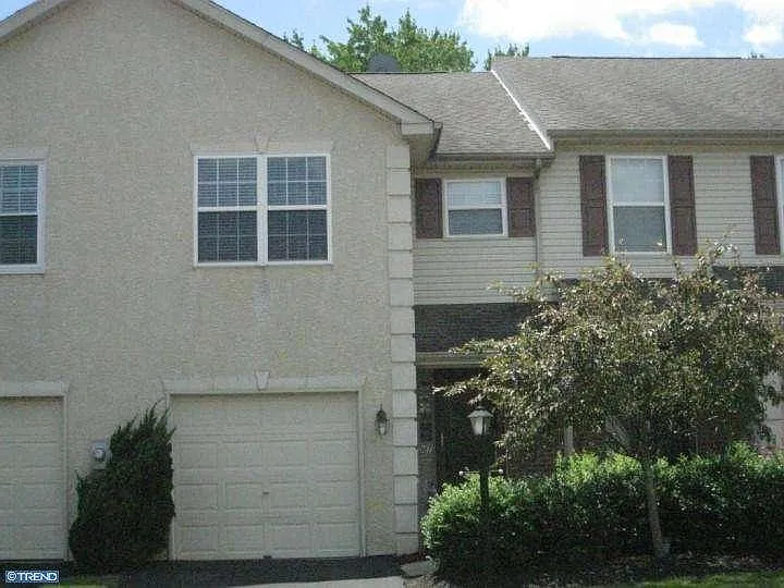 107 Vernon Ct photo 1