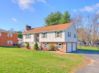 104 Caudill St, Pearisburg, VA 24134