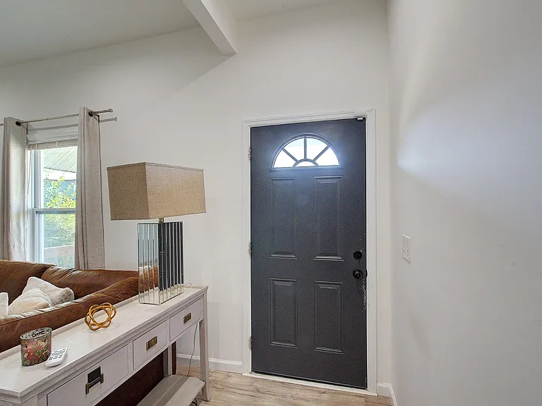 534 Wofford St — Photo 2